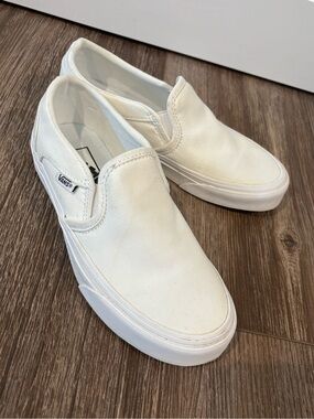 Vans White Canvas Slip-On Loafers size women’s 5